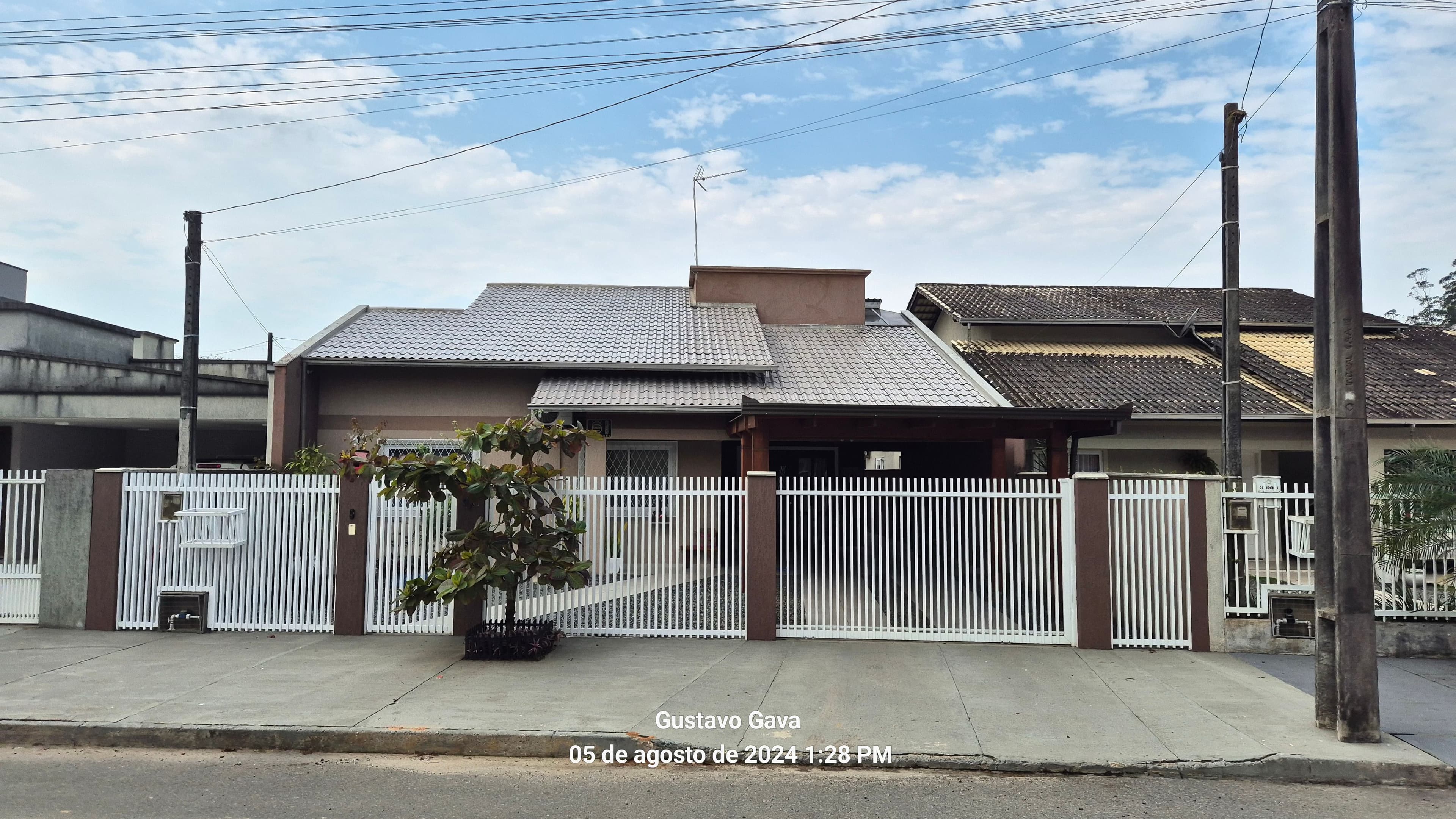 Casa à venda na Rua Durval Piske